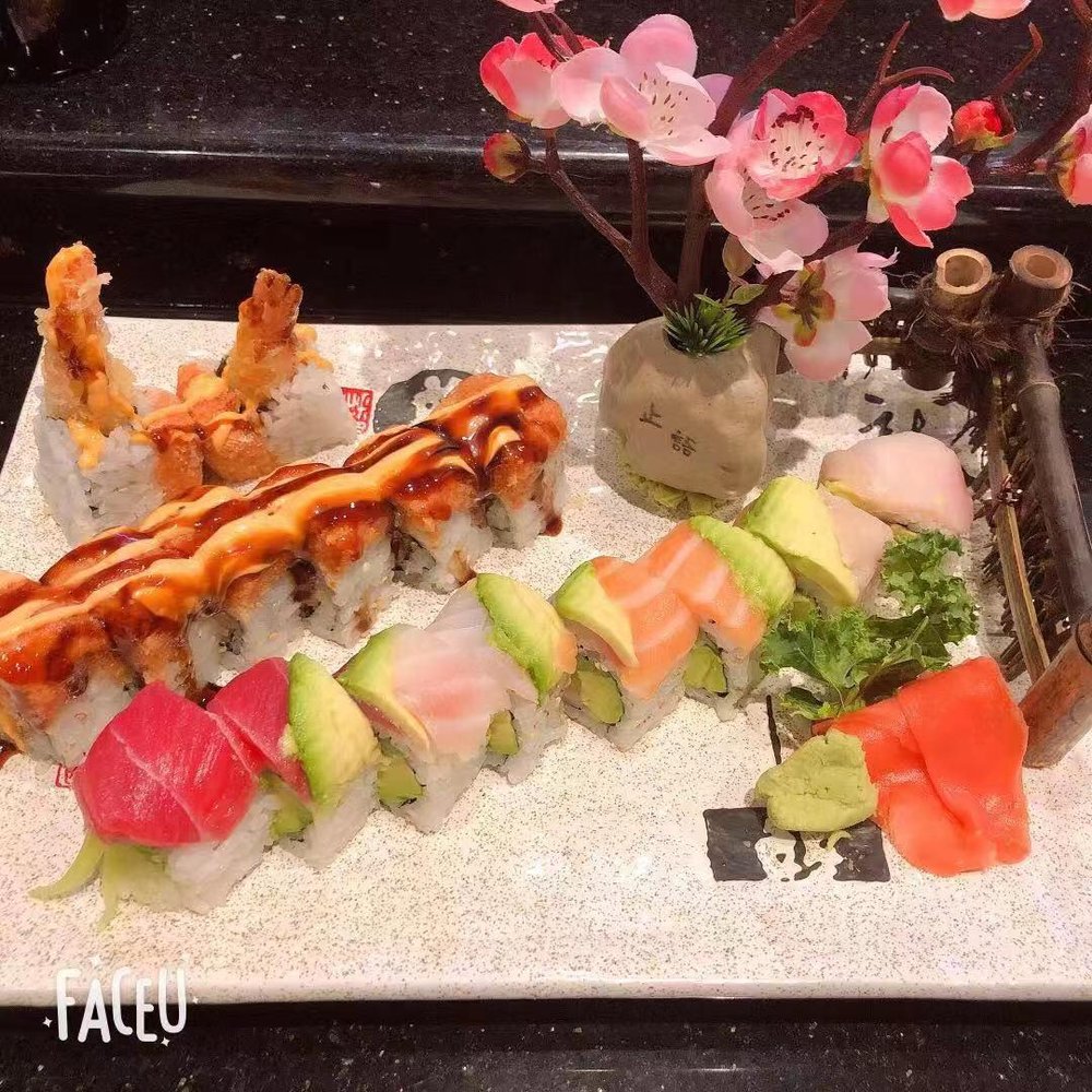 Raku Hibachi&Sushi