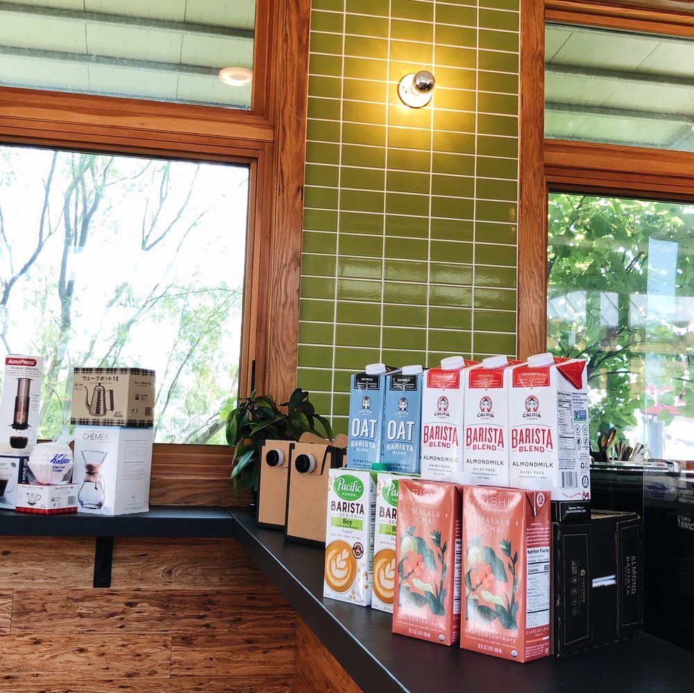 Houndstooth Coffee - Walnut Hill