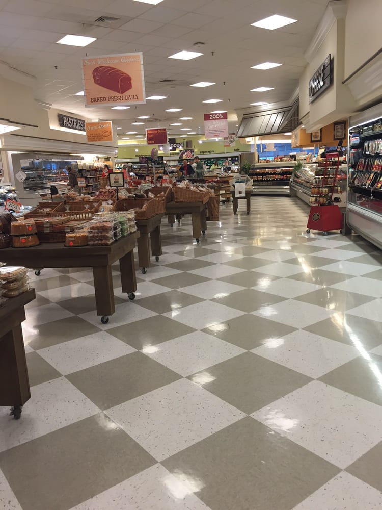 Ingles Markets 16 Reviews Grocery 94 N Main St, Hiawassee, GA