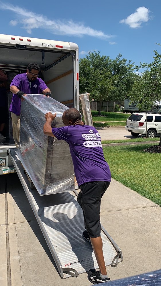 Kingdom Men Movers
