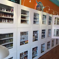 The Vapor Spot 134 Photos 322 Reviews Vape S 4553 Van Photo Of The Vapor Spot Sherman Oaks Ca United States Large Selection