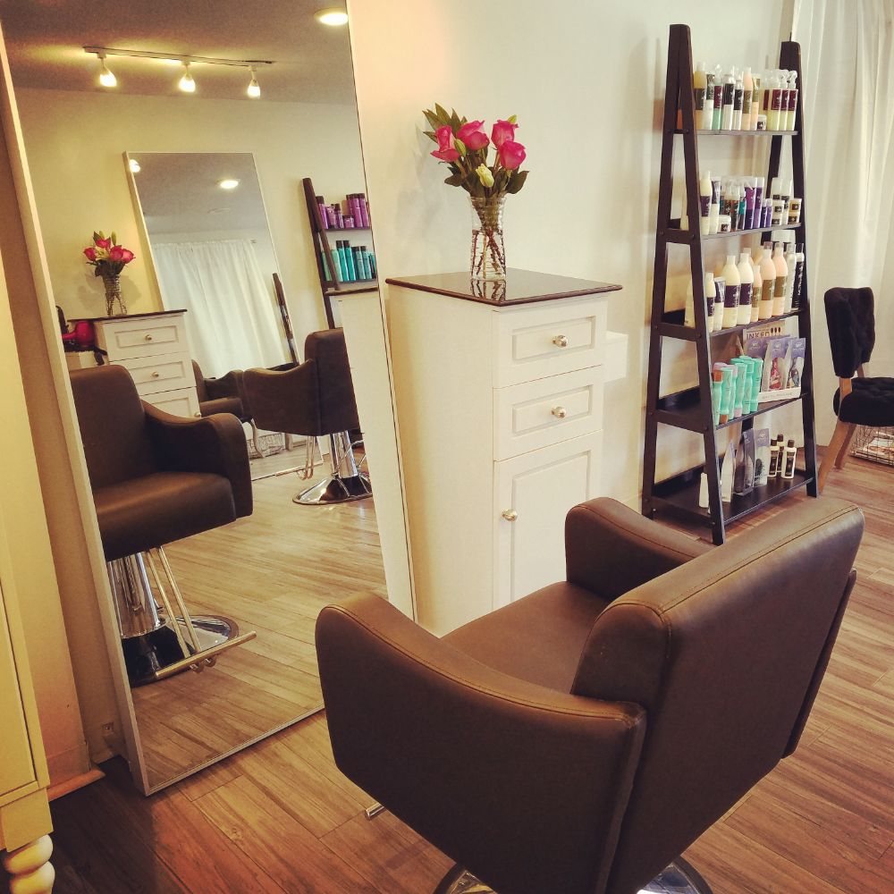 Melanie Knapp Salon