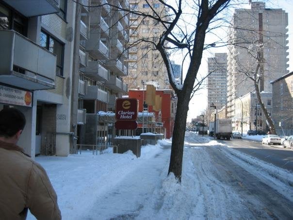 Le 2100