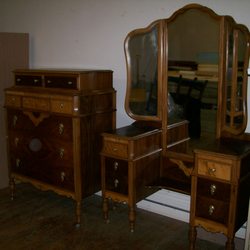 The Cover Up Upholstery 13 Photos Home Decor 1555 S 2nd St Photo Of The Cover Up Upholstery Lincoln Ne United States Vintage Bedroom