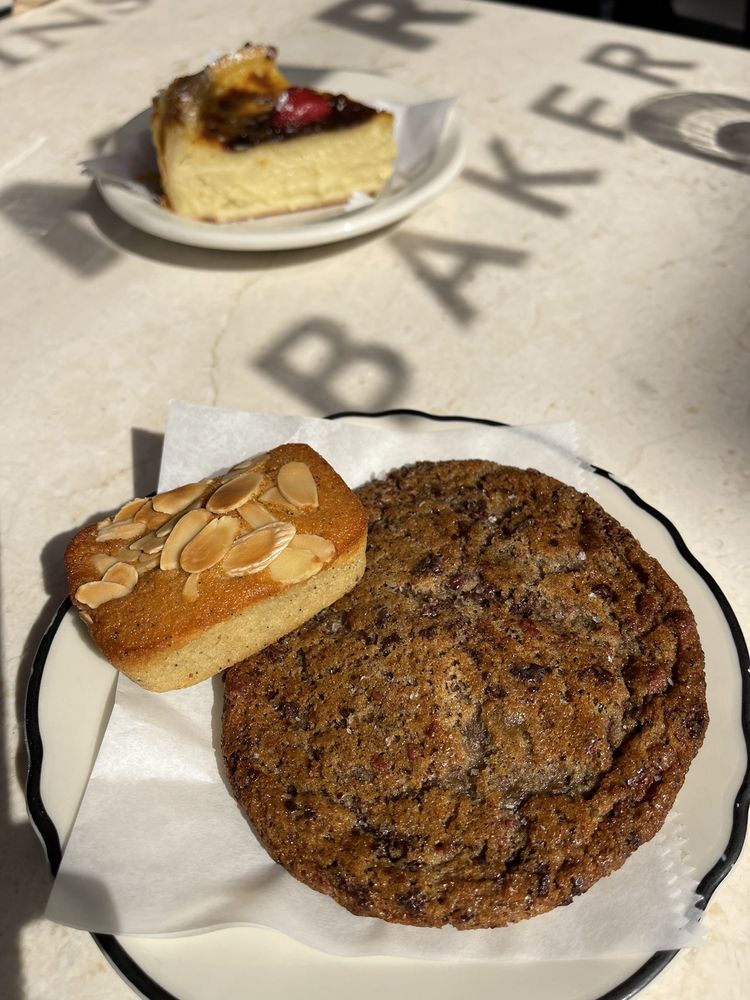 Le Marais Bakery