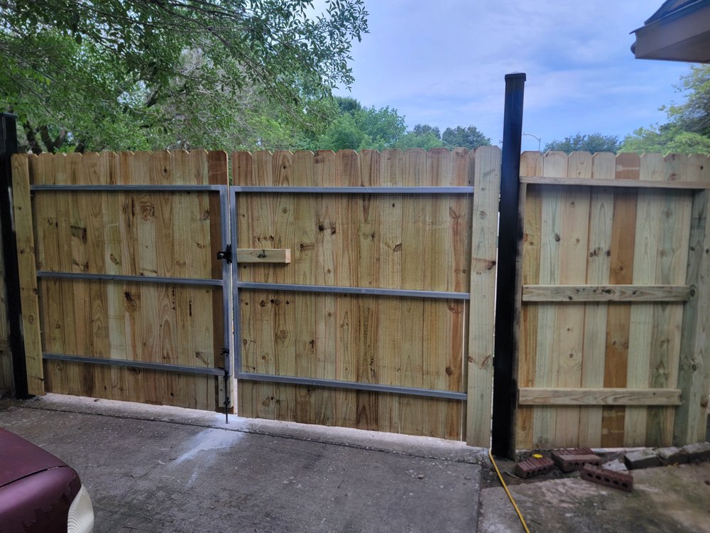 Rodolfo Fence