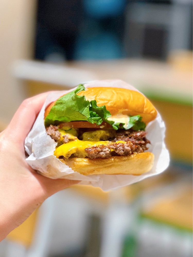 Shake Shack Century City Mall - 2nd Floor