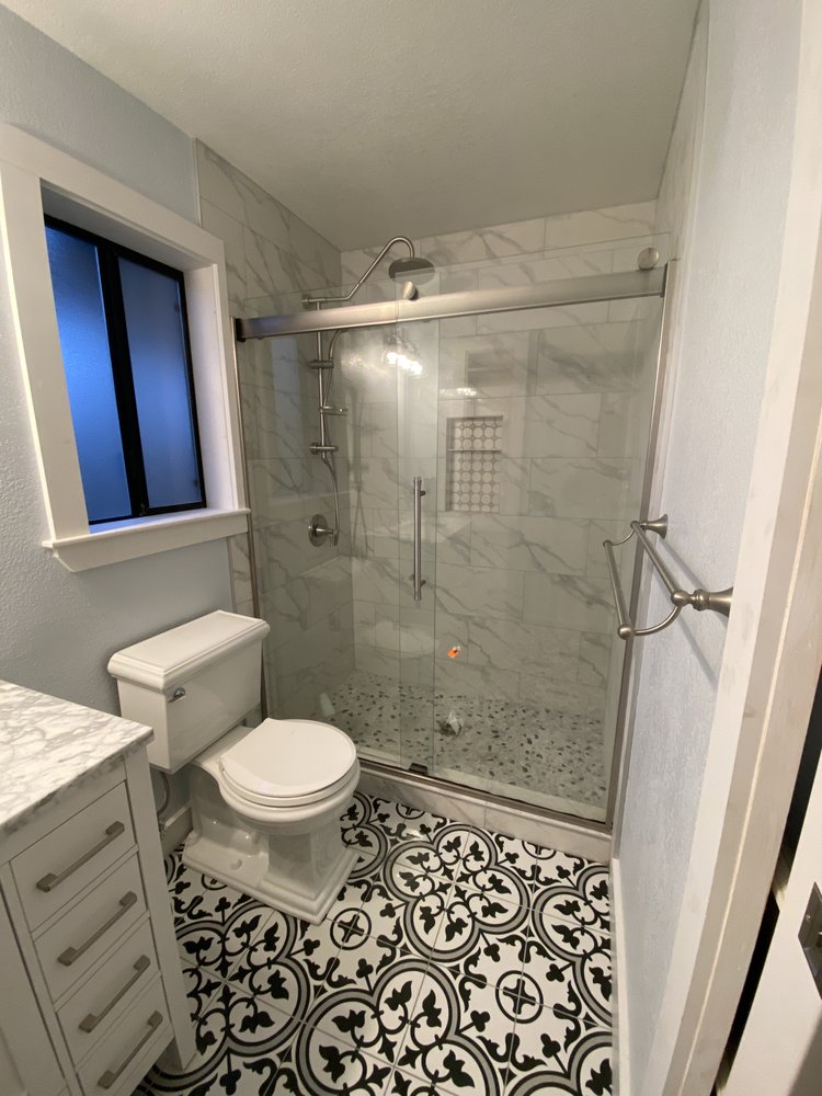 Lindstrom Construction