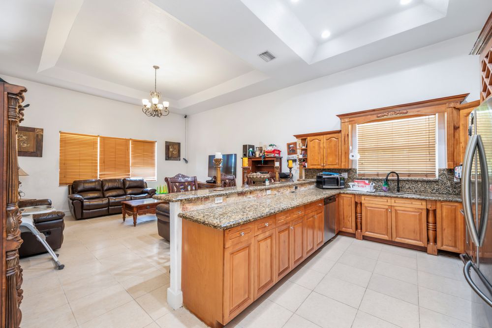 Carla Caceres  - LUXE Properties