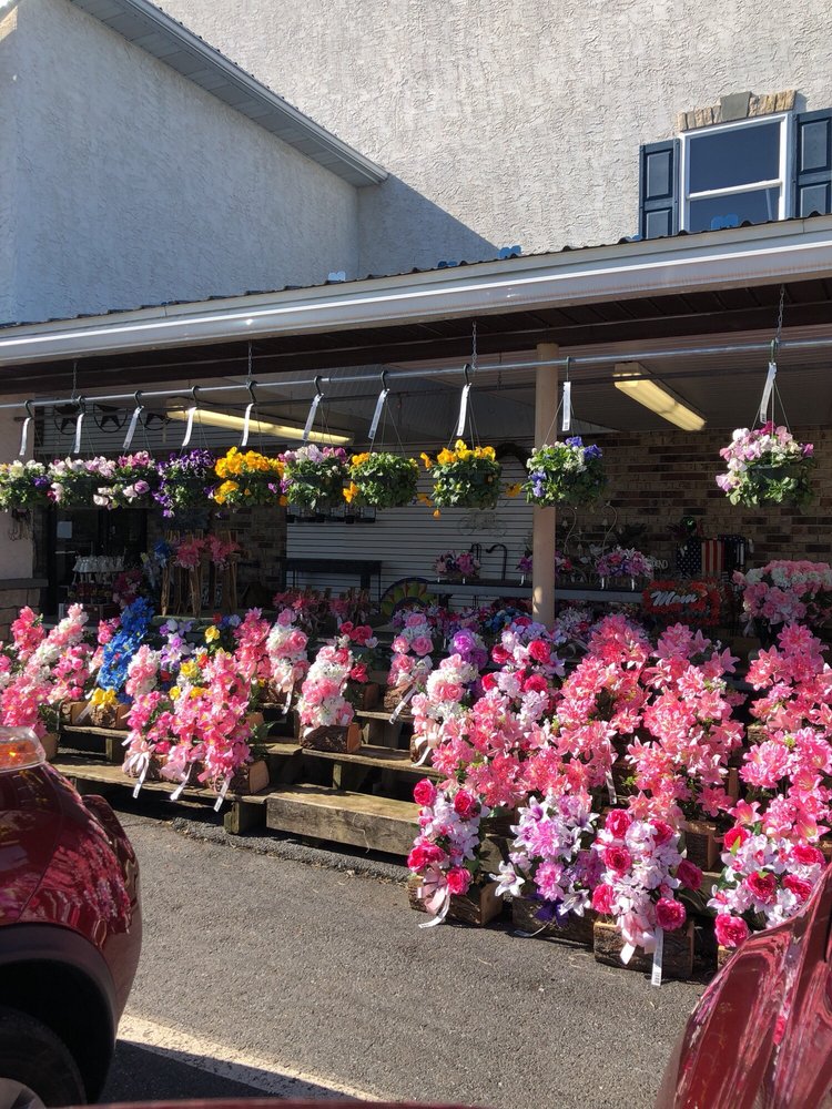 Wendy’s Flowers & Garden Center 19 Photos Florists 1116 E