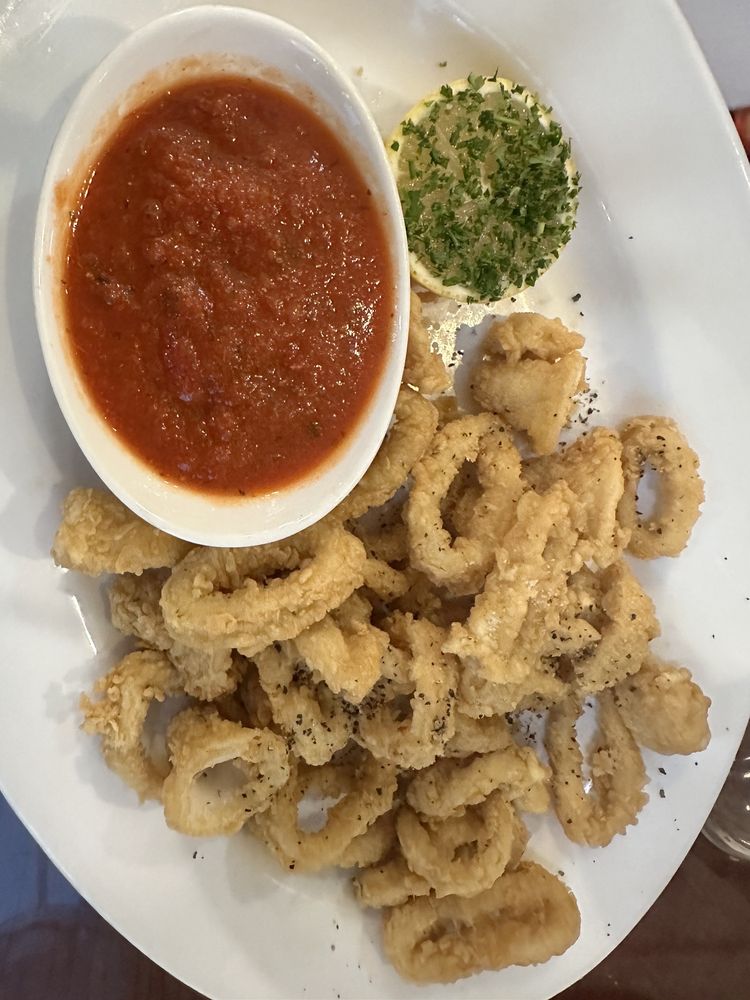 Giovannis Italian Restaurant & Pizeria