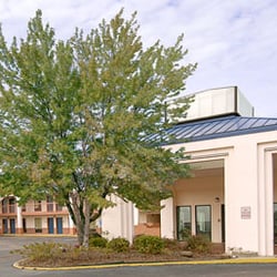 Super 8 By Wyndham Madison Ridgeland Area Hotels 405 Business Photo Of Super 8 By Wyndham Madison Ridgeland Area Ms United