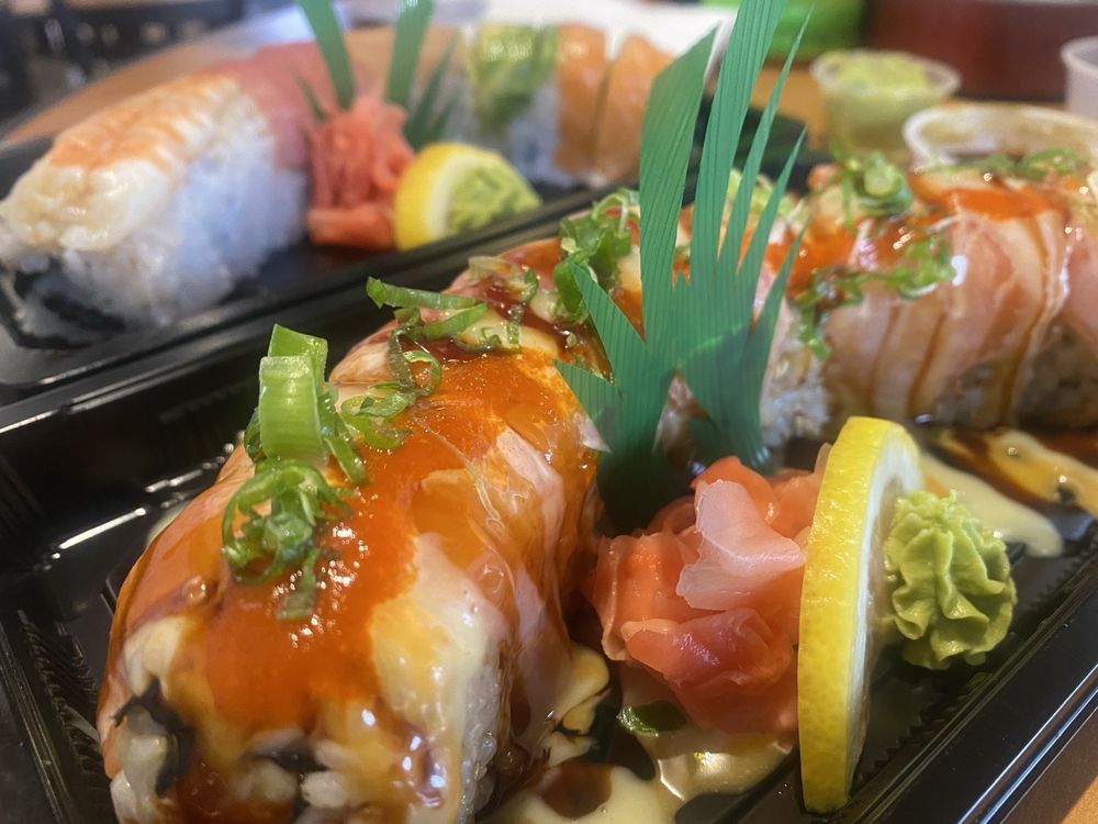 Poke Sushi Roll