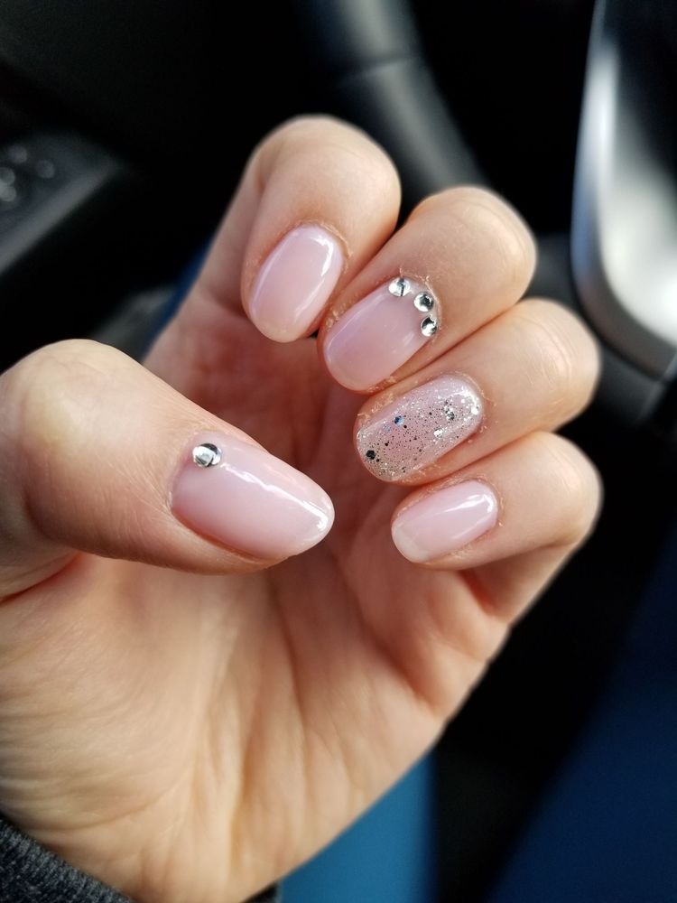 LA Luxe Nail Bar