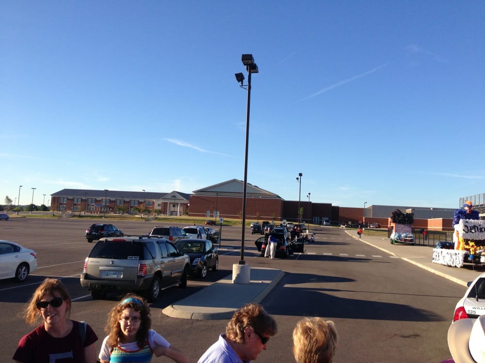 Summit High School Middle Schools & High Schools 2840 Twin Lakes Dr