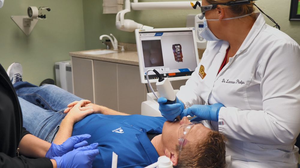 image of business Phelps Family Dentistry