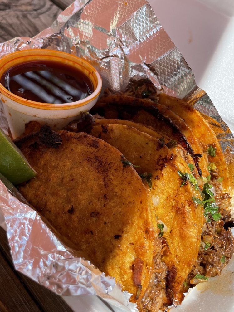 225 BBQ Food Truck
