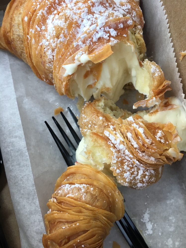 Fleetwood  Pastry Shop
