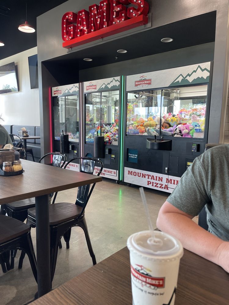 Mountain Mike's Pizza