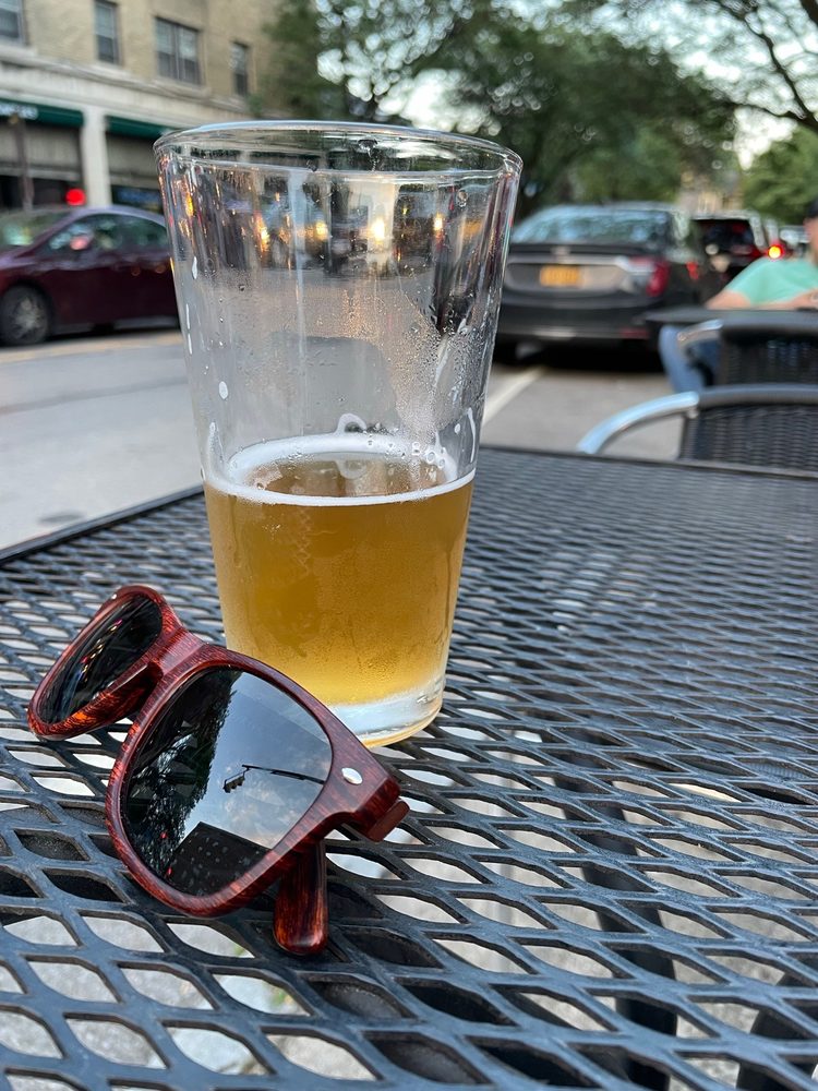Half Pint Pub