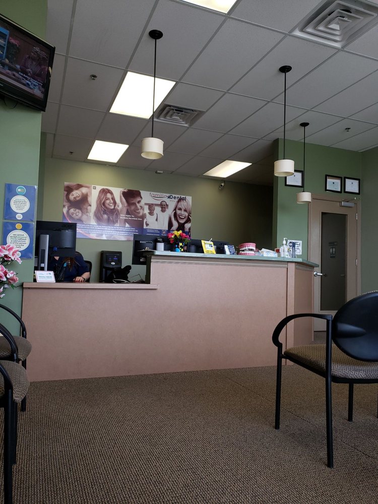 image of business Familia Dental