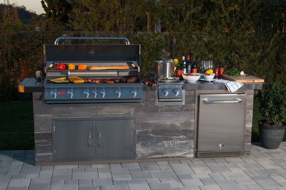 Bull Grills & Spas