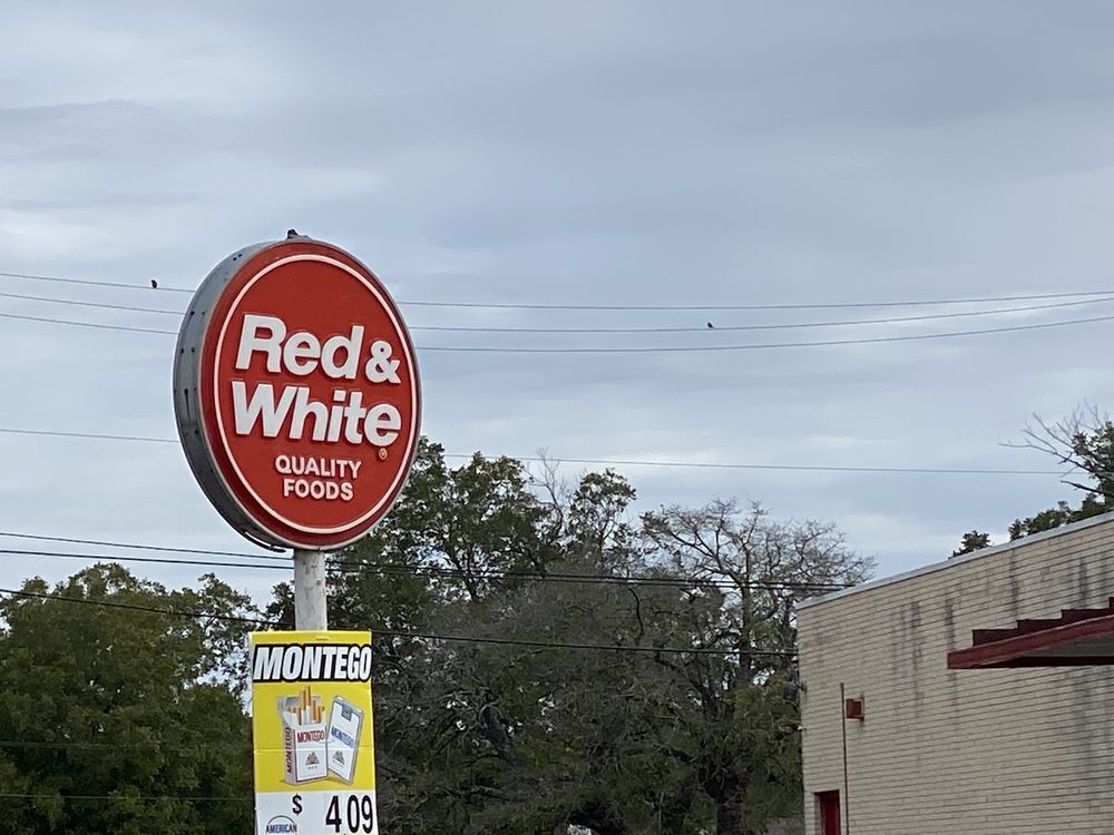 Bartlett Red & White Grocery