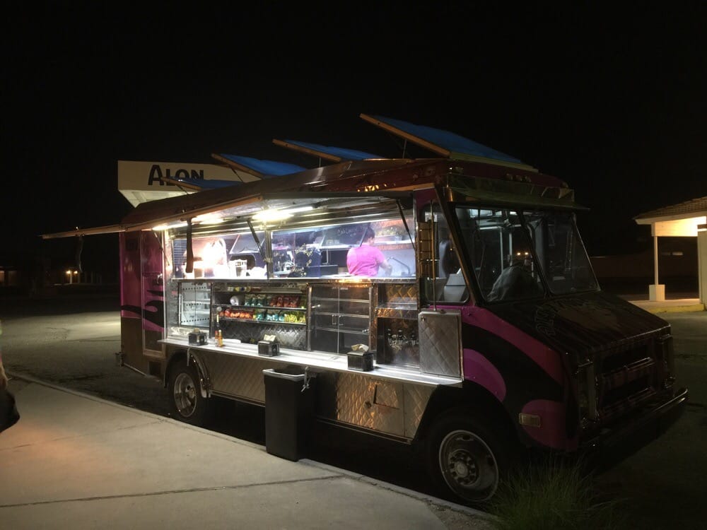 Teak & Charlie's Food Truck 