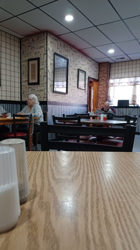 Ruby & Family Diner