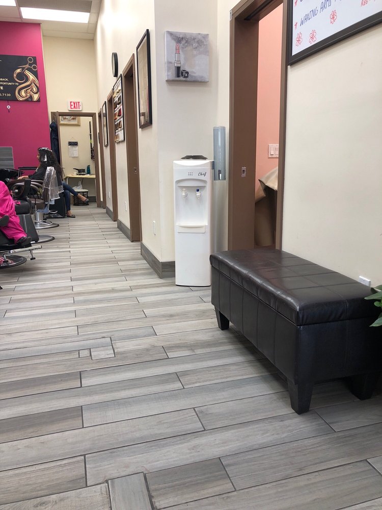 Nu Look Salon & Spa
