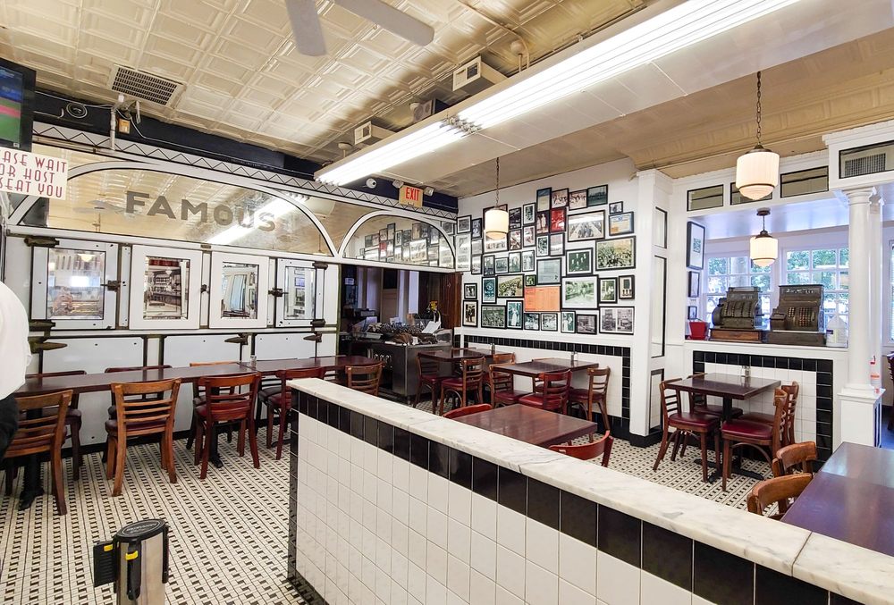 Famous 4th Street Delicatessen