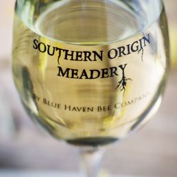 Blue Haven Bee Company Wine Tasting Room 2069 Bond Ave Canon Photo Of Blue Haven Bee Company Canon Ga United States Sip Nature S