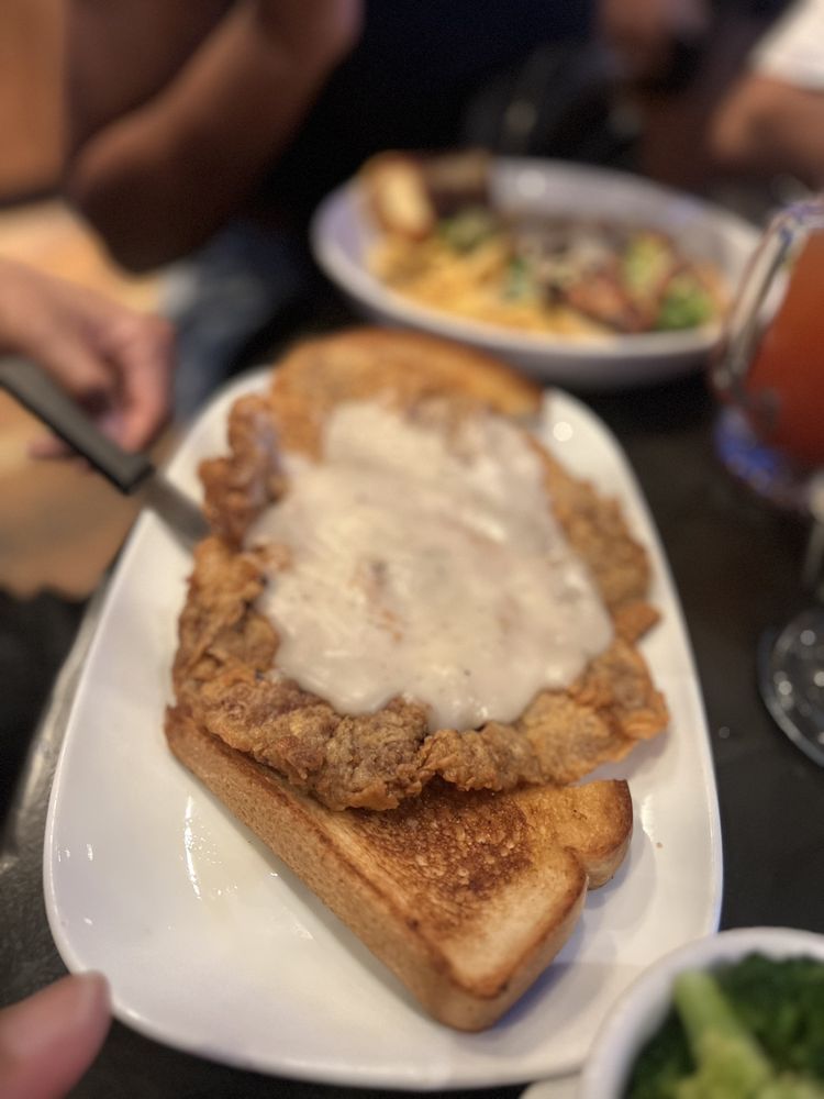 Bombshells Restaurant & Bar