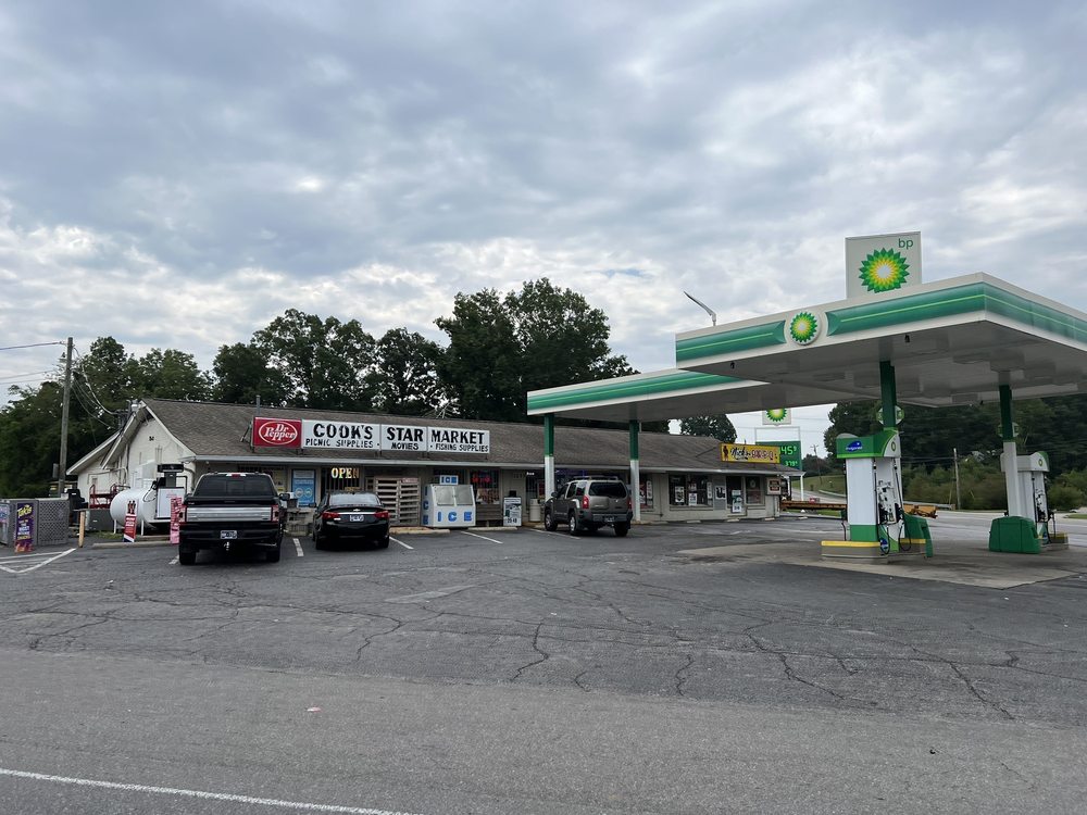 Cook's Star Market