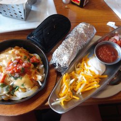 Chili S 16 Photos 35 Reviews American Traditional 955 N Photo Of Chili S Melbourne Fl United States Lunch En Fajitas With Queso