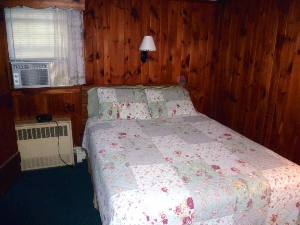 Phoenicia Lodge 25 Reviews Hotels 5987 State Rt 28, Phoenicia, NY Phone Number Yelp