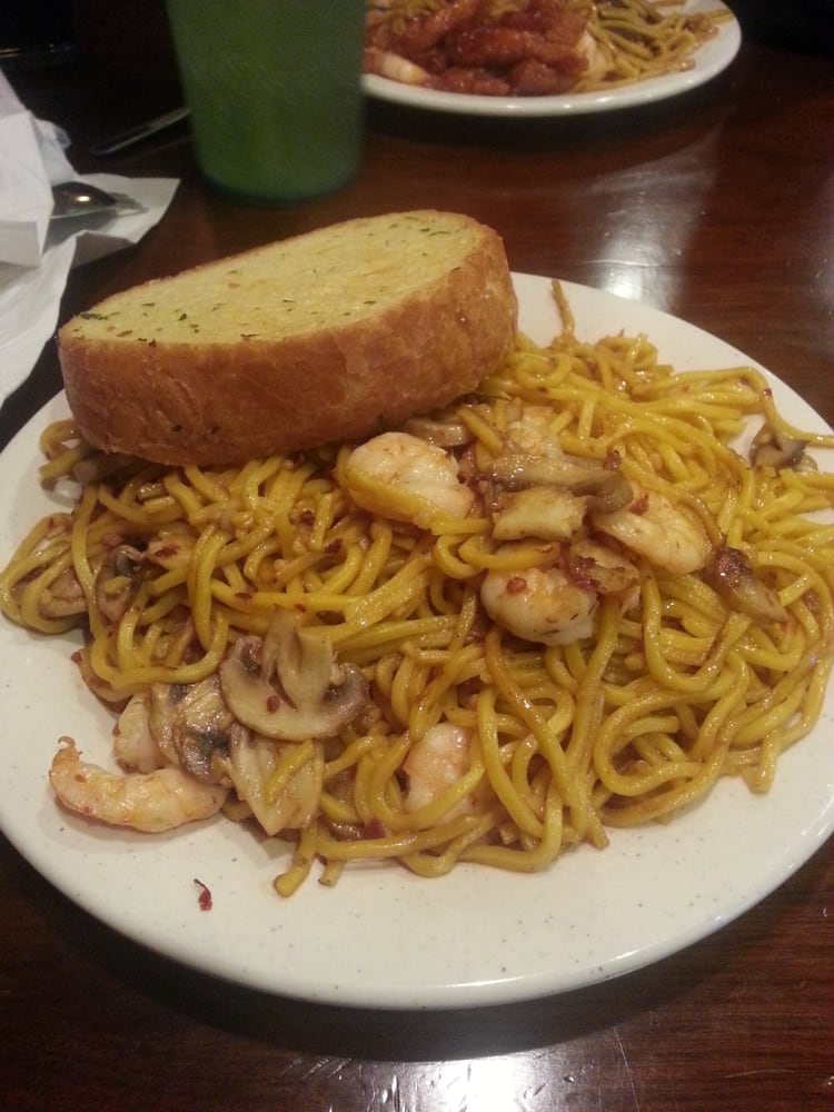 Noodles from hibachi grill and garlic bread Yelp