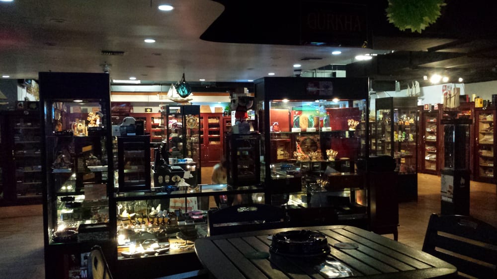 Beach Cigar And Hookah Lounge 20 Photos & 22 Reviews Tobacco Shops