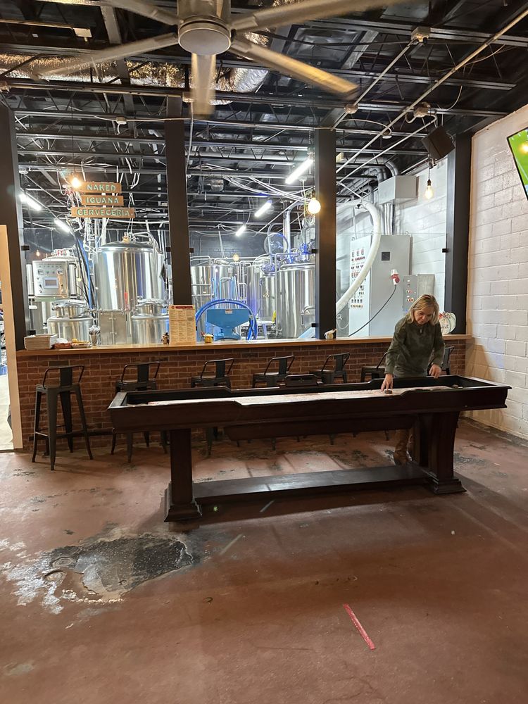 Naked Iguana Brewery