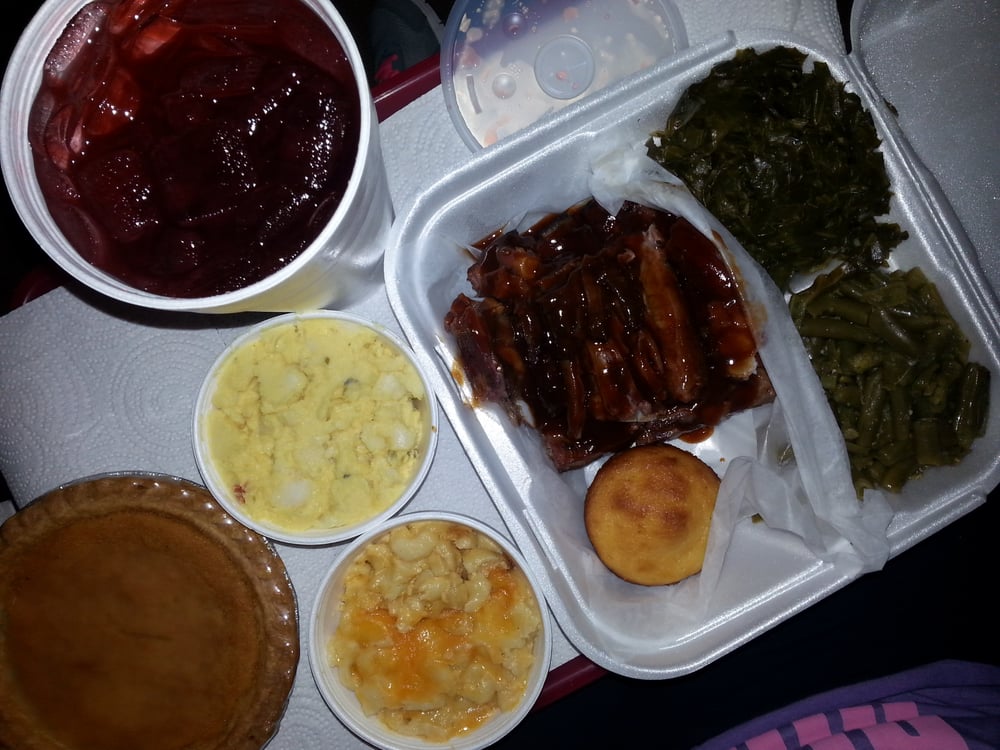 Mama Lucy's All Pro Ribs 
