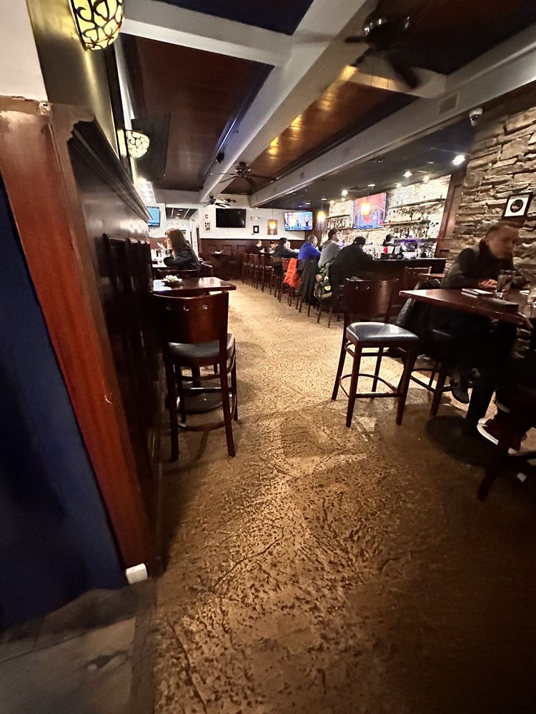 Paragon Tap & Table