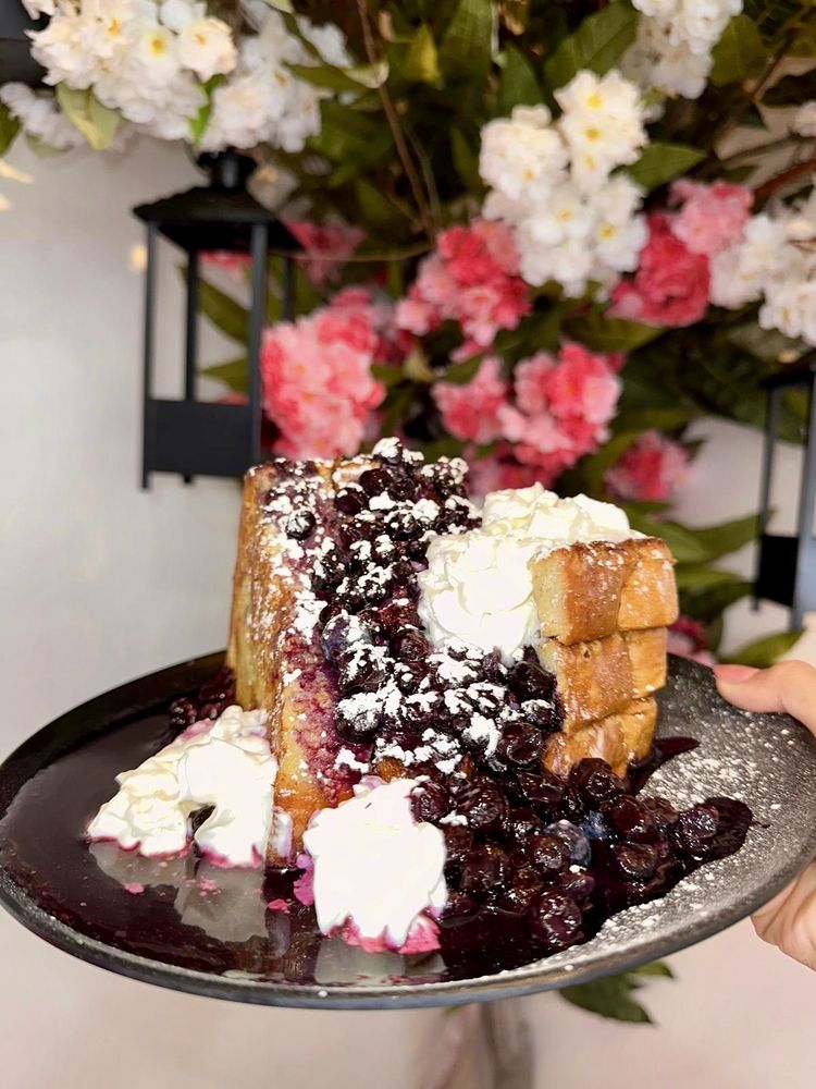 Pink Love Donuts & More