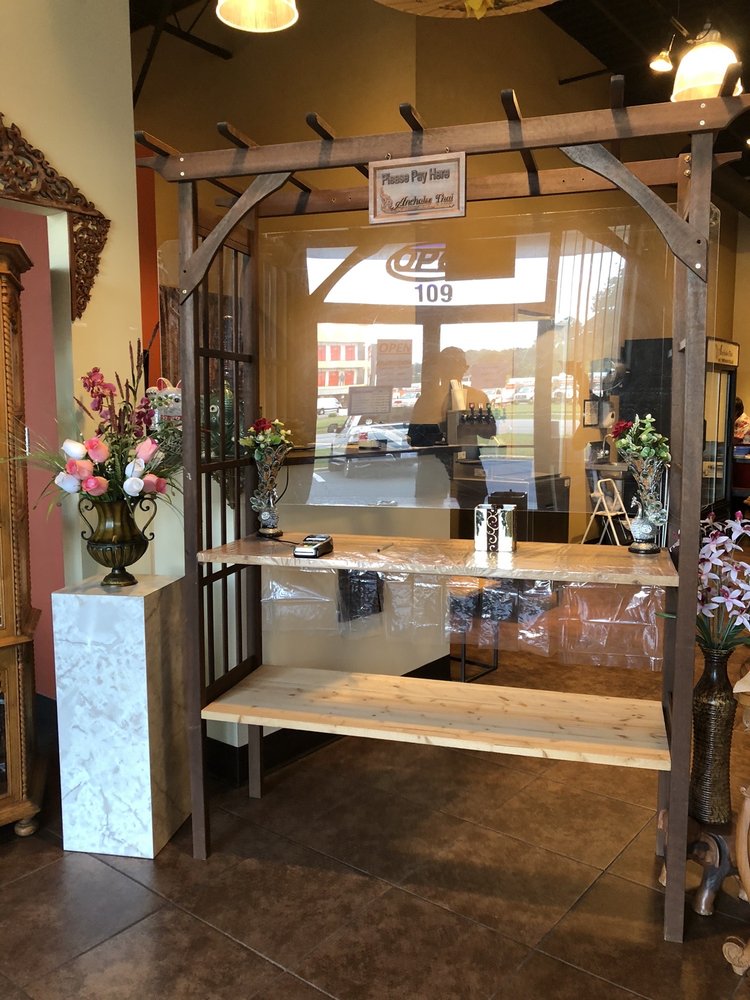 Anchalee Thai Restaurant