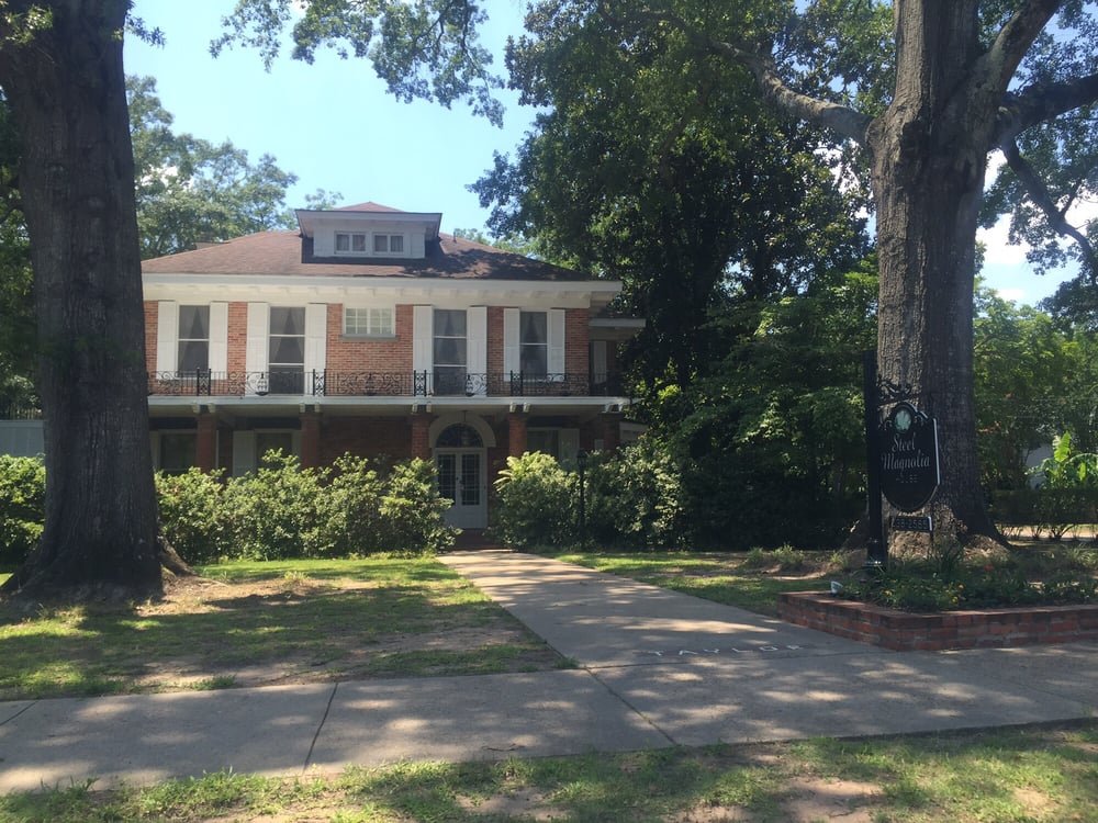 Steel Magnolia House Bed & Breakfast 320 Jefferson St, Natchitoches