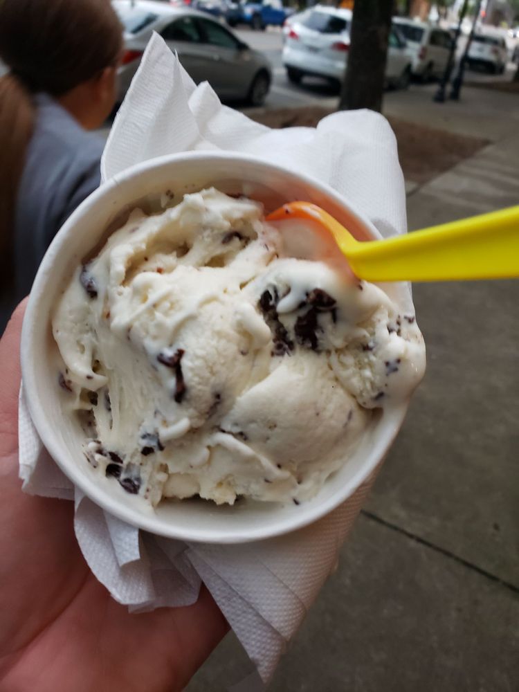 Uptown Sweets & Treats