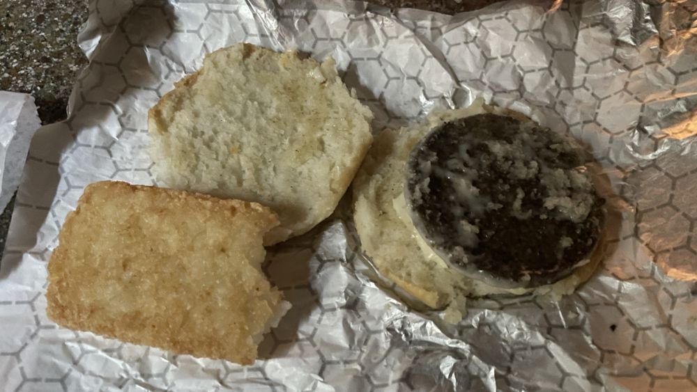 Vickys Famous Biscuit & Chicken