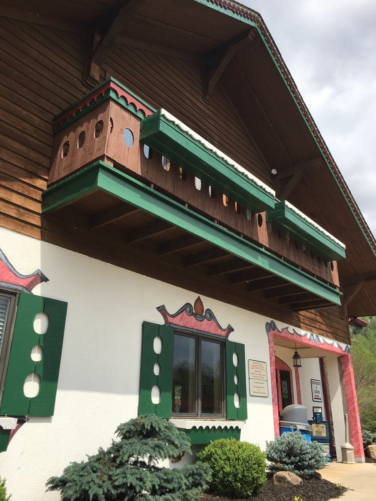 Helen Welcome Center Visitor Information - Visitor Centers - 726