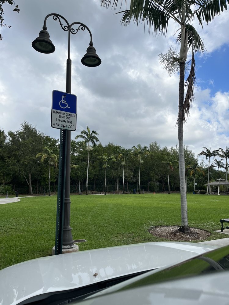 Miami-Dade Public Library System - Palmetto Bay Branch