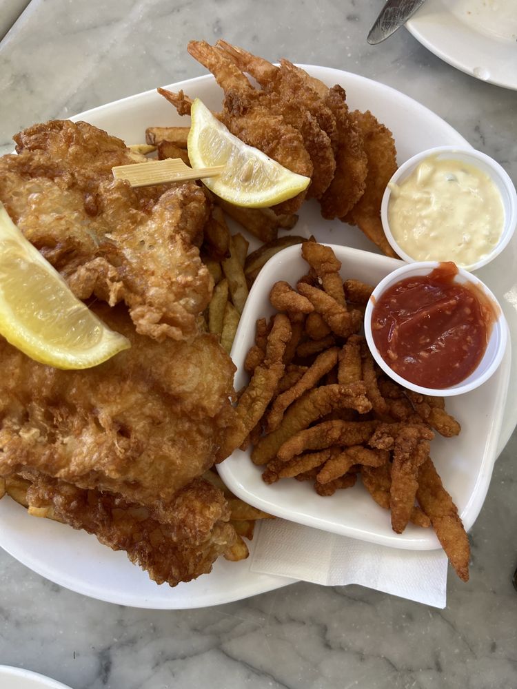 Montgomery's Cottage Lunch