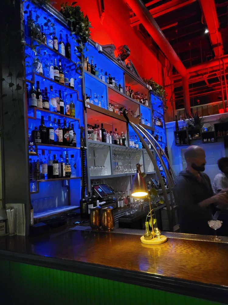 Aunty Bettys Gin and Absinthe Bar